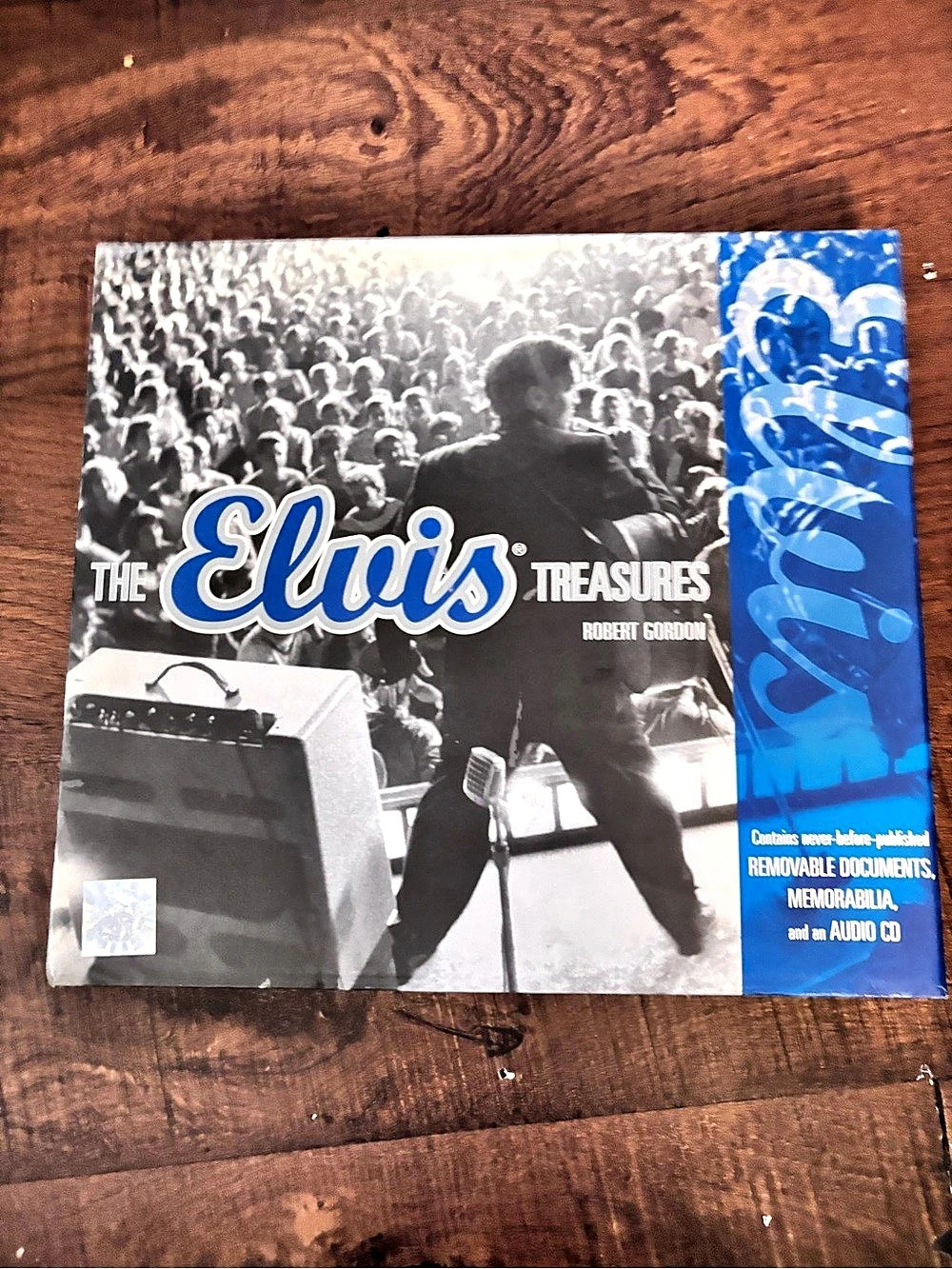 Elvis Presley The Elvis Treasures Book with CD Blue Collector Edition